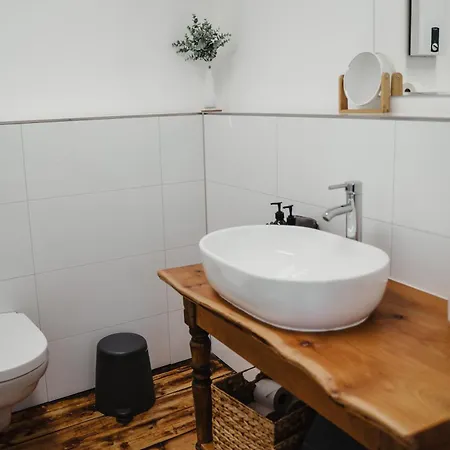 Apartmán Ii Gemuetliches 1-zimmer-apartment & Eigenes Bad Ii Koblenc